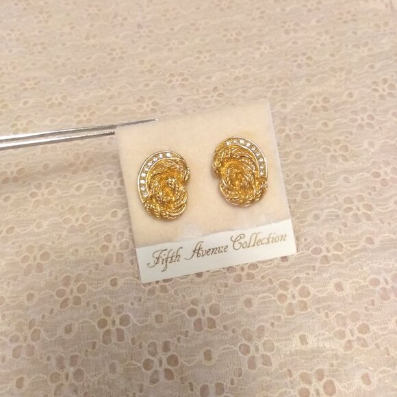 Vintage Signed Christian Dior White Clear Crystal Oval Gold Tone Clip Earrings - Picture 3 of 9